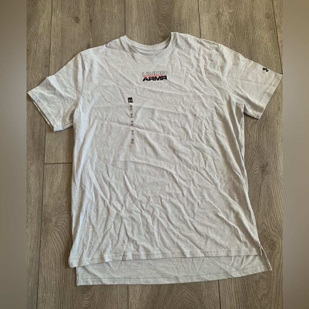 Under Armour mens size S t shirt very soft